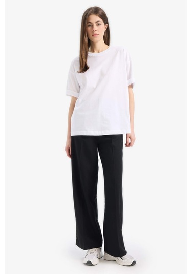 DeFacto Oversize Geniş Kalıp Bisiklet Yaka Penye Basic Düz Kısa Kollu Beyaz Tişört C0099AX25SPWT34