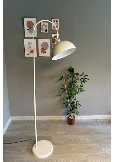 Dimmerli Işığı Ayarlanabilen Işığı Artırılıp Azaltılabilen Beyaz Hareketli Başlık Metal Lambader Beyaz