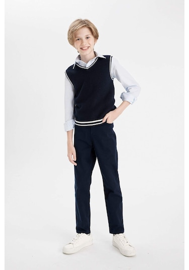 DeFacto Erkek Çocuk Düz Paça Cepli Lacivert Basic Düz Gabardin Okul Pantolonu U3254A624AUNV253 DeFacto Erkek Çocuk Düz Paça Cepli Lacivert Basic Düz Gabardin Okul Pantolonu U3254A624AUNV253