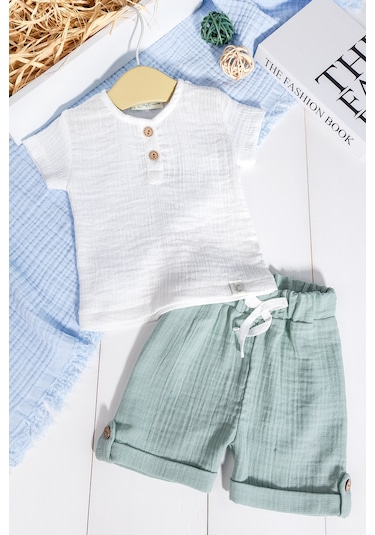 Pamuklu Müslin Düğmeli Alt Üst Şortlu Yazlık Erkek Bebek Takımı Yeşil