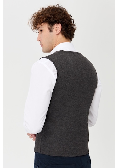 Erkek V Yaka İnce Triko Yelek O.füme O.füme