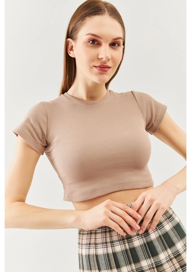 Kadın Kısa Kol Bisiklet Yaka Vücuda Oturan %100 Pamuklu Kaşkorse Esnek Crop Bluz Açık Kahve