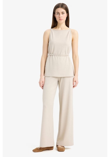 DeFacto Regular Fit Kayık Yaka Bağcıklı Pike Kolsuz Bluz	 E5778AX25SPBG187