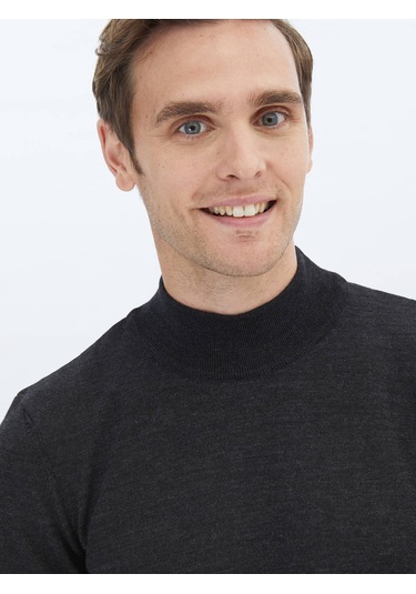 Kip Antrasit Yarım Balıkçı Yaka Düz Örgü Yün Karışımlı Triko Çok Renkli