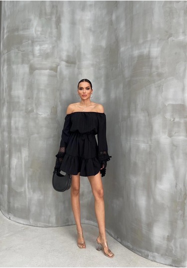 Nana & Mayka Moda Kadın Siyah Madonna Yaka Mini Elbise Bohem Tarz Püsküllü Kuşaklı Yazlık Siyah