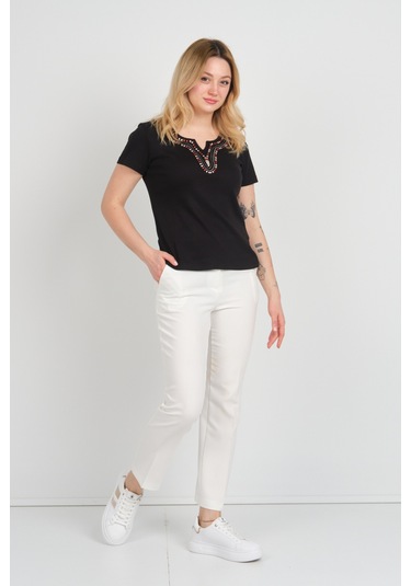 Ella Camelia Kadın Açma Yaka Taşlı Ve Desenli Pamuklu Bluz 23e010 Siyah Siyah