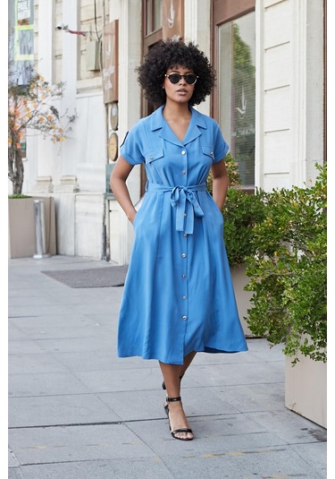 Kadın İpeksi Modal Kumaş Yakalı Düşük Omuzlu Apoletli Yan Cepli Kemerli Diz Altı Boy Uzun Elbise-indigo Indigo