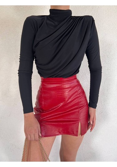 Lymens Modern Ve Şık Büzgülü Balıkçı Yaka Sandy Kumaş Bluz Siyah
