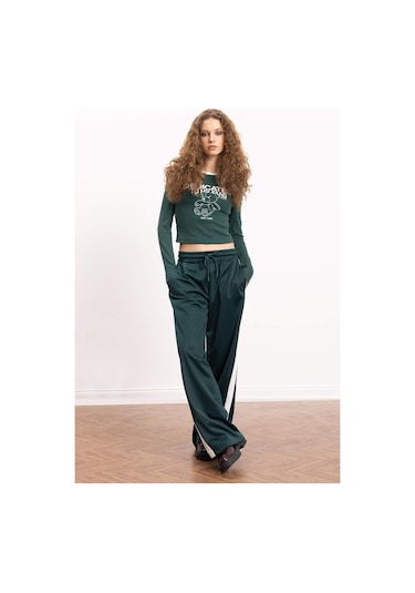 DeFacto Coool Wide Leg Eşofman Altı Geniş Bol Paça Beli Lastikli Cepli Bağcıklı E2667AX24WNGN516 Yeşil