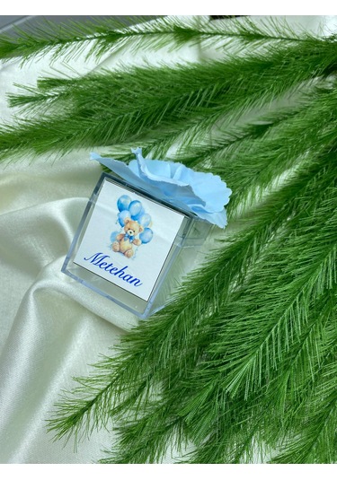 Kişiye Özel Bebek Hediyeliği Şeffaf Kutu Çiçekli ve Etiketli Mevlid Hediyesi Kişiselleştirilebilir