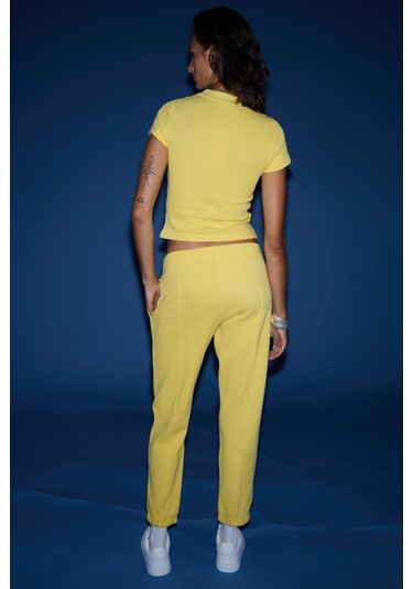 Lıora  Kadın 2'li Set Comfort Fit Desenli Dokulu Kumaş Lastikli Paça Hardal Eşofman Takımı