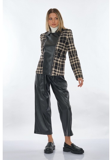 Unique Mode Gömlek Yaka Ekose Desenli Siyah Kadın Ceket Uw243001 001