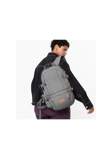 Eastpak Floid Re-built P1150 Gri Sırt Çantası Ek0a5bcı0b3 Gri