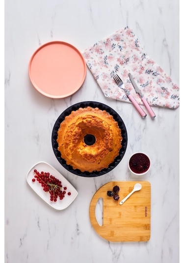 Karaca  Diamond Döküm Dilimli Kek Kalıbı 26 cm