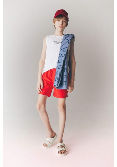 DeFacto Erkek Çocuk Basic Düz Deniz Şortu B7494A825HSRD227