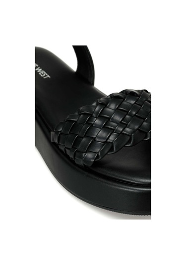 Nine West Valle 4fx Siyah Kadın Kalın Taban Sandalet 000000000101484896 Siyah