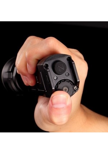 Nıtecore P36 2000 Lumen El Fenerı 2x18650 Siyah