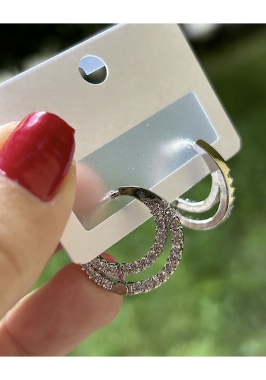 Gümüş Rengi Kristal Taşlı Kadın Çelik Halka Küpe