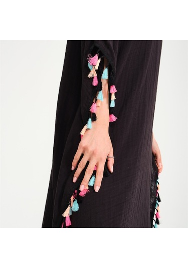 Püskül Detaylı V Yaka Uzun Plaj Elbisesi Siyah-Standart Siyah