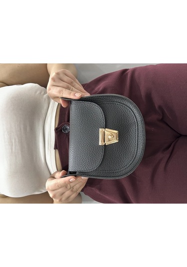 Biçomi Klasik Kapaklı Siyah Cilt Çanta Siyah