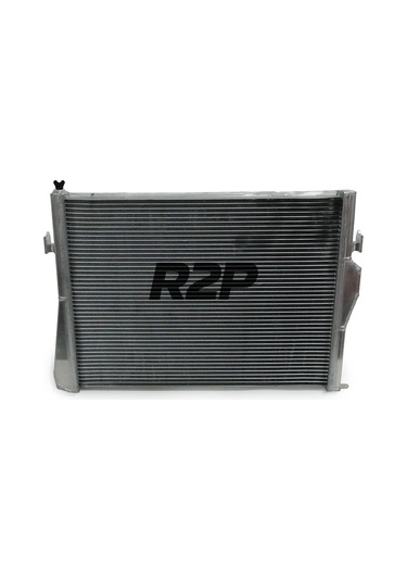 R2p Bmw E92 M3 Performans Radyatör