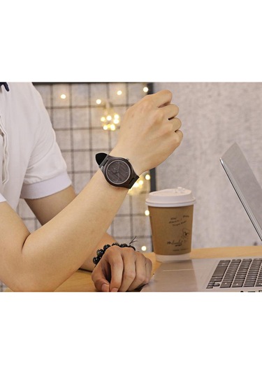 Erkek Ahşap Saat Redear Analog Kuvars Saat Sandal Ağacı Malzeme Deri Kayış İle Hafif Günlük Saatler Vintage Kol Saati Çok Renkli