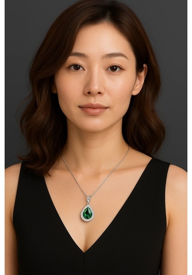 Mystic Glow Damla Zümrüt Yeşili 925 Ayar Gümüş Zincir Kadın Kolye Çok Renkli