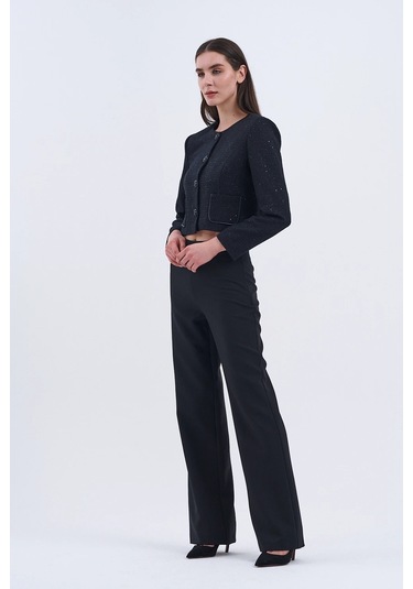 Trend Kadın Şıklığın En Modern Hâli İle Tanışın Yeni İkili Takım Siyah