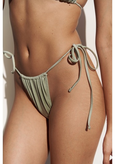 Cahya Bağlamalı Yeşil Bikini Altı Yeşil