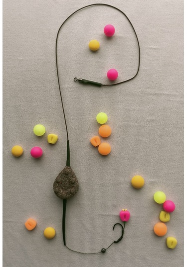 Gezer Kurşunlu Leadcore'lu Sazan Rig Takımı Tek Pembe Esp Mısırlı