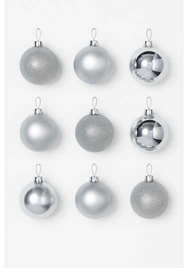 Noel Çam Ağacı Süsü 12 Li Parlak Simli Gümüş Top Süsler Yılbaşı Çam Ağacı Süsleri 4 Cm Ev Ofis Dekor Çok Renkli