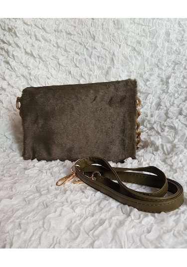 Liva Zincir Detaylı Peluş Kadın Postacı Çanta