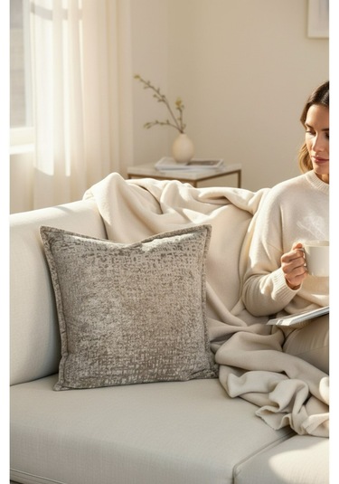 Kırlent İthal Kadife Kumaş 3'lü Set - Yumuşak Dokulu Dekoratif Özel Tasarım Kırlent Kılıfı Bej