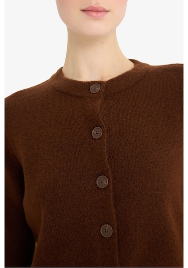 Defacto Regular Fit Bisiklet Yaka Basic Düz Düğmeli Soft Touch Yumuşak Triko Hırka E3654ax25wnbn271 Kahve