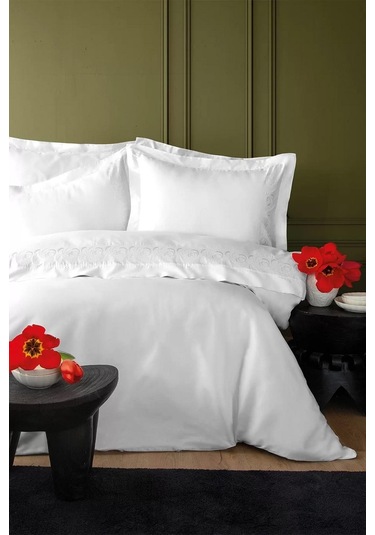 İssimo Clare Nakışlı 300 Tc Saten Nevresim Takımı Çift Kişilik-2122 Beyaz