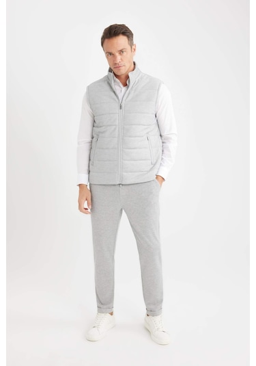 DeFacto Slim Fit Dar Kesim Dik Yaka Fermuarlı Yelek D7536AX25SPGR221