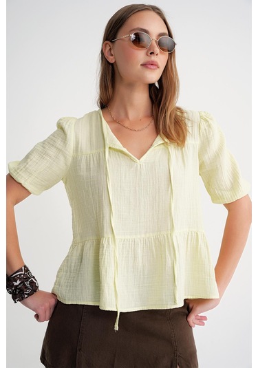4715 Kadın Yakası Bağlamalı Kısa Kol Müslin Bluz Sarı Sari