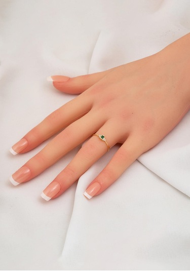 Bilezikci Yeşil Bagetli 14 Ayar Altın Minimal Yüzük Sarı Altın