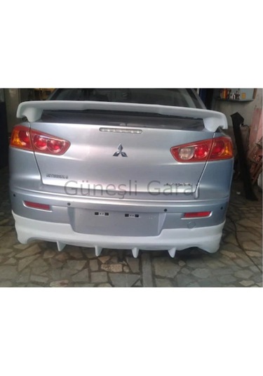 Mitsubishi Lancer Evo Arka Ek (Plastik)