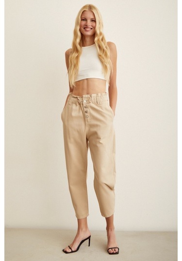 Never More Beli Lastikli Düğme Kapalı Boyfriend Jean Bej