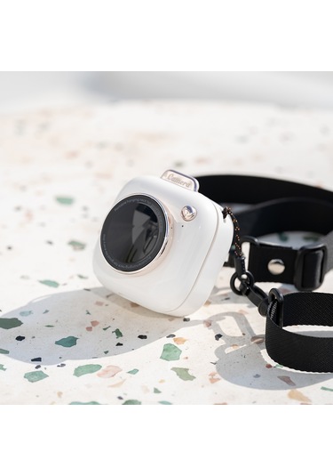 Fosenze Usb Şarjlı Boyun Tipi Mini Kamera Görünümlü El Serinletme Cihazı, 3 Kademeli Ayarlanabilir Rüzgar Hızı Beyaz