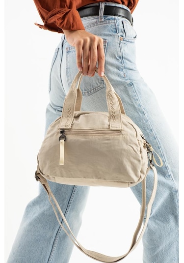 Kadın Omuz Çantası Elde Tutmalı Çapraz Askılı Postacı Bayan Çantası 20 27 Cm Astarlı Hafif Kumaş Krem