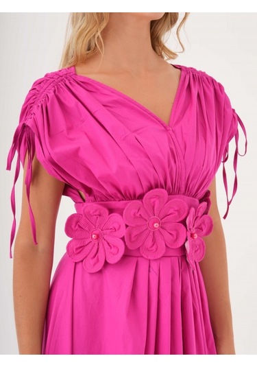 Kadın Bel Detaylı Kısa Kollu Elbise Çiçek Aplikeli, Büzgü Ve Bağcık Detaylı, %100 Pamuk Fuşya