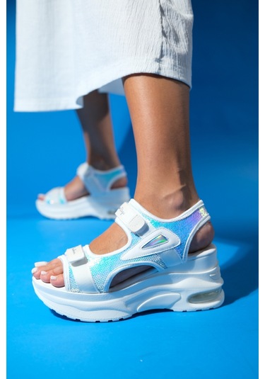 Arthur Beyaz Payetli Bantlı Kalın Taban Kadın Spor Sandalet Beyaz