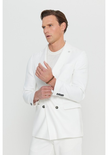 Erkek Ekru Slim Fit Dar Kesim Kırlangıç Yaka Kapak Cepli Blazer Ceket Ekru