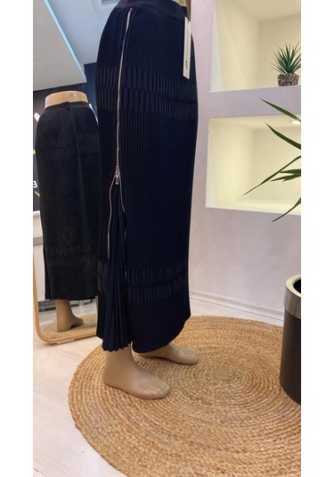 Misswhence Piliseli Yandan Fermuarlı Etek Siyah 36921 Siyah