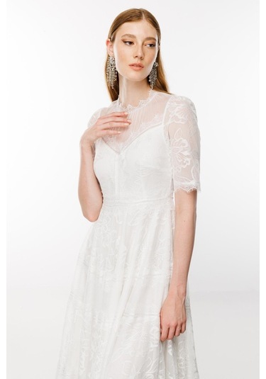 Nefeli Dantelli Midi Elbise - 3/4 Kol, Yuvarlak Yaka, Özel Gün Elbisesi Beyaz