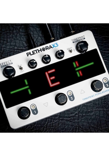 Tc Electronıc Plethora X3 127'ye Kadar Tahta, 3 Pedal Yuvası, En