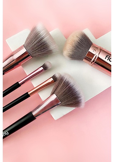 Flormar Yuvarlak Uçlu Silindir Far Karıştırma Fırçası - Blending Brush - 016 - 8690604597819