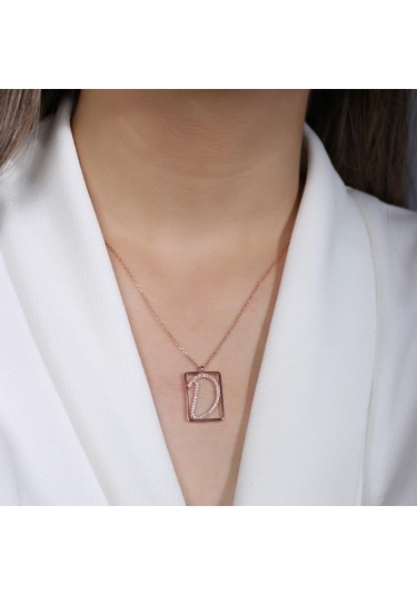 D Harfi Zirkon Taşlı Rose Gold Kaplama Çerçeveli Gümüş Kolye Gümüş